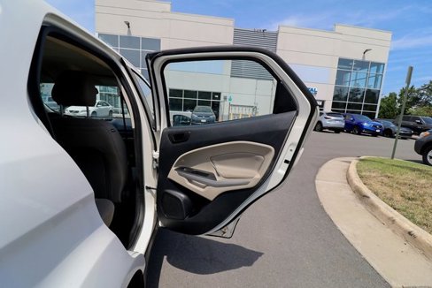 Used 2020 Ford EcoSport S image 42