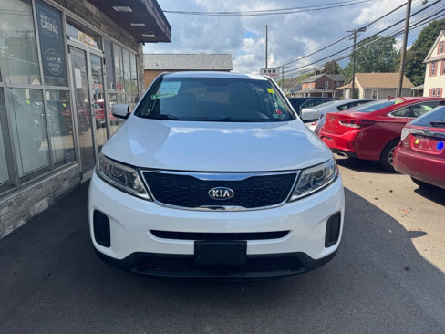 Used 2015 Kia Sorento LX image 2