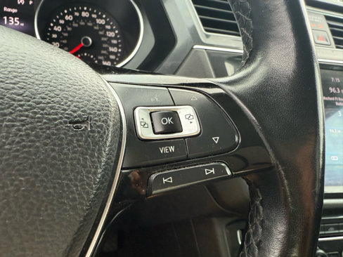 Used 2019 Volkswagen Tiguan SE w/ Panoramic Sunroof Package image 28