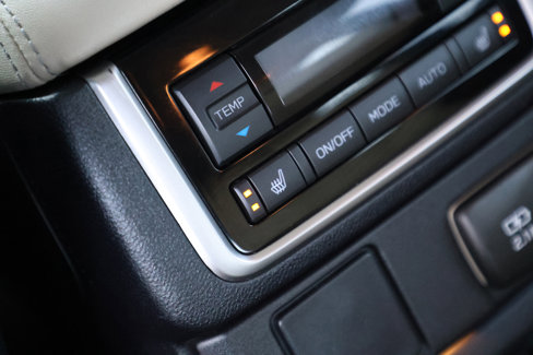 Used 2022 Subaru Ascent Limited image 22