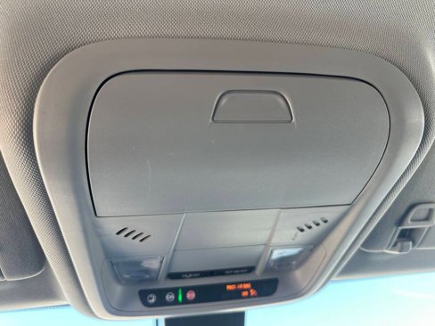 Used 2023 Chevrolet Equinox LT image 27