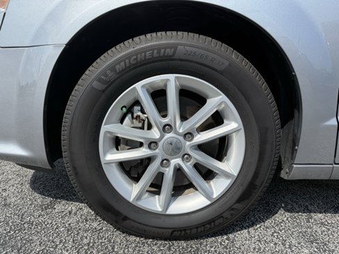 Used 2020 Dodge Grand Caravan SXT image 9