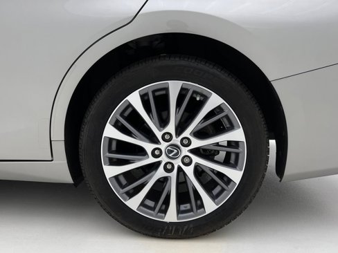 Used 2021 Lexus ES 250 w/ Premium Package image 32