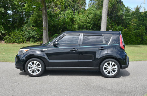 Used 2014 Kia Soul + image 2