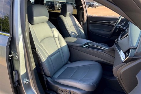Used 2024 Buick Enclave Premium image 7