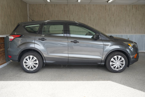 Used 2018 Ford Escape S image 6