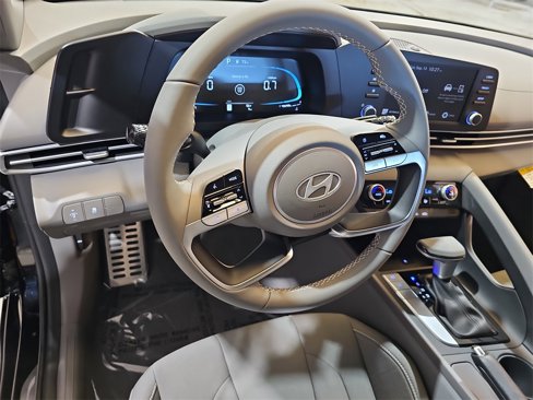 New 2025 Hyundai Elantra Sport image 15