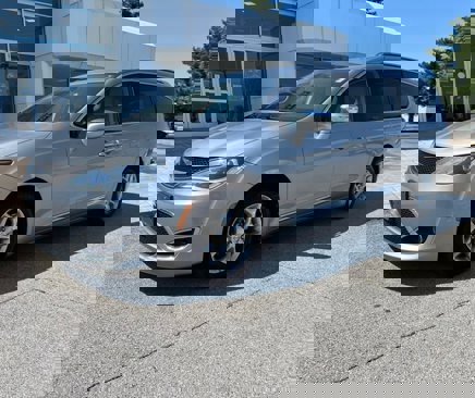 Certified 2019 Chrysler Pacifica Limited image 1