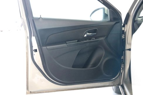 Used 2012 Chevrolet Cruze LT image 19