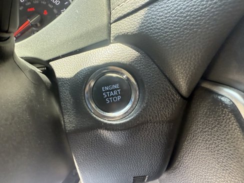 Used 2019 Toyota RAV4 XLE image 33
