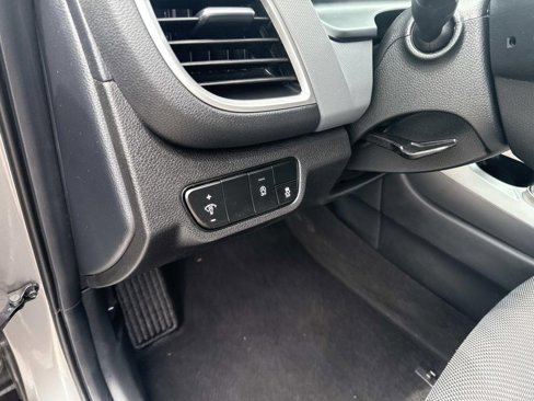 Used 2024 Kia Seltos LX image 20