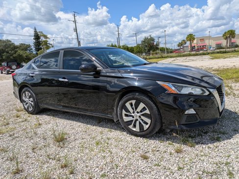 Used 2019 Nissan Altima 2.5 S image 2
