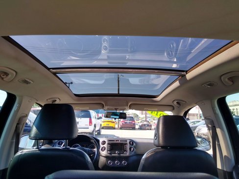 Used 2014 Volkswagen Tiguan SEL image 11