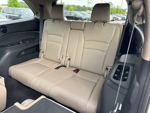 Used 2017 Honda Pilot Elite image 22