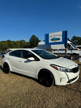 Used 2018 Kia Forte LX image 1