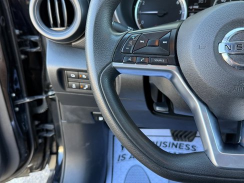 Used 2021 Nissan Kicks S image 9