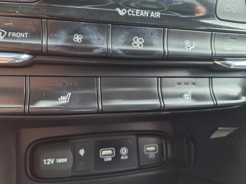Used 2020 Hyundai Santa Fe SEL w/ Convenience + Premium Package image 7