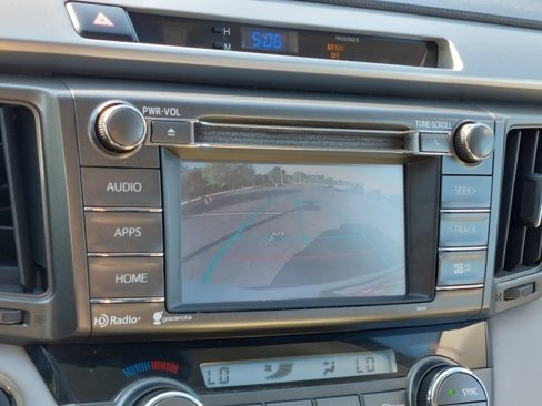 Used 2014 Toyota RAV4 Limited image 29
