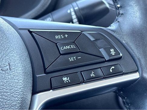 Used 2020 Nissan Sentra SV image 12