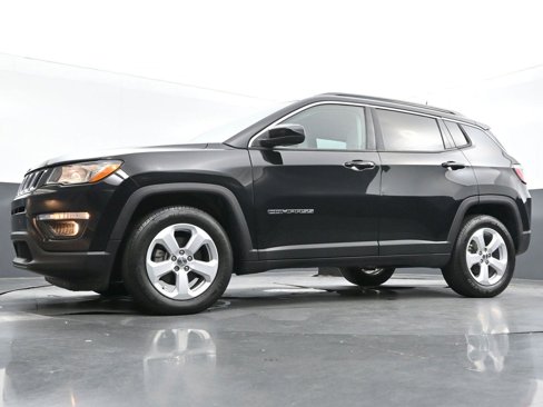 Used 2019 Jeep Compass Latitude w/ Popular Equipment Group image 41
