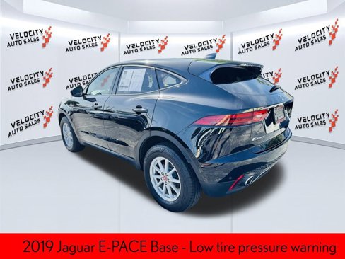 Used 2019 Jaguar E-PACE image 5