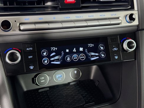 New 2026 Genesis G70 2.5T Prestige image 18