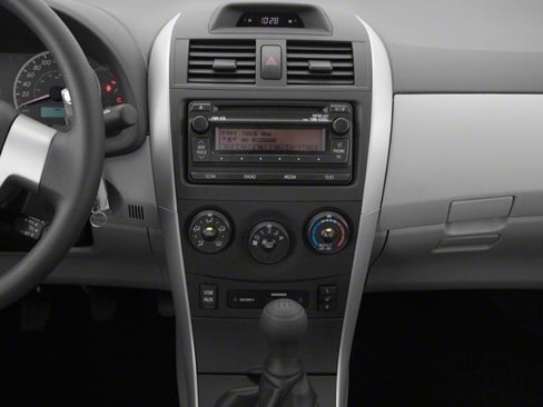 Used 2013 Toyota Corolla LE image 86
