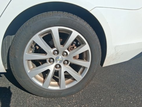 Used 2015 Chevrolet Malibu LT image 9