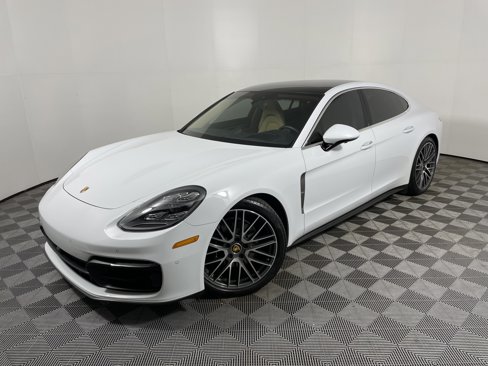 Certified 2022 Porsche Panamera Platinum Edition image 1