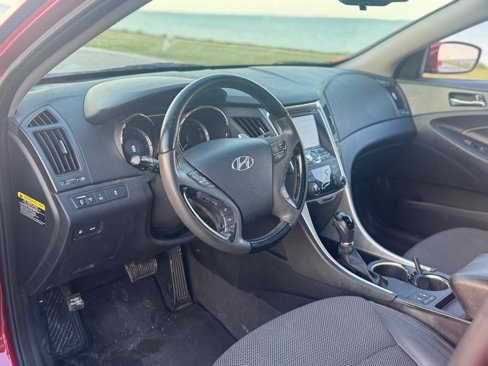 Used 2013 Hyundai Sonata SE w/ Navigation & Sunroof Pkg image 11