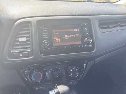 Used 2019 Honda HR-V LX image 7