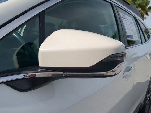 Used 2022 Subaru Outback Premium image 11