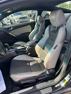 Used 2015 Hyundai Genesis 3.8 image 11