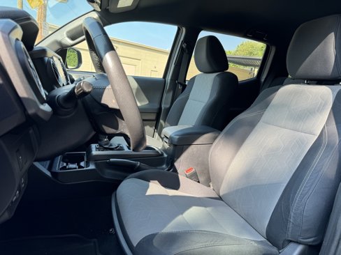 Used 2020 Toyota Tacoma 4x4 Double Cab image 25