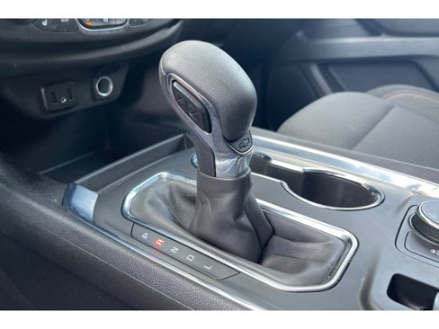 Used 2021 Chevrolet Traverse LT image 33