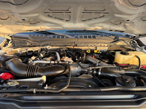 Used 2019 Ford F550 4x4 Regular Cab Super Duty image 13