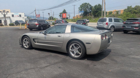 Used 2001 Chevrolet Corvette Coupe w/ Preferred Equipment Group1 image 14