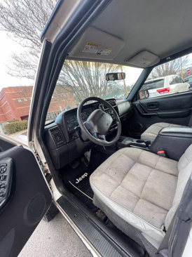 Used 2000 Jeep Cherokee Sport image 19