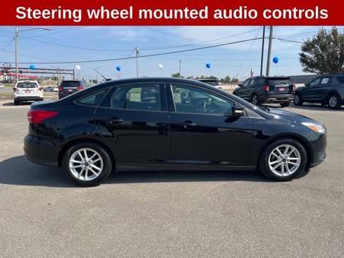 Used 2016 Ford Focus SE w/ SE Power Seat Package image 7