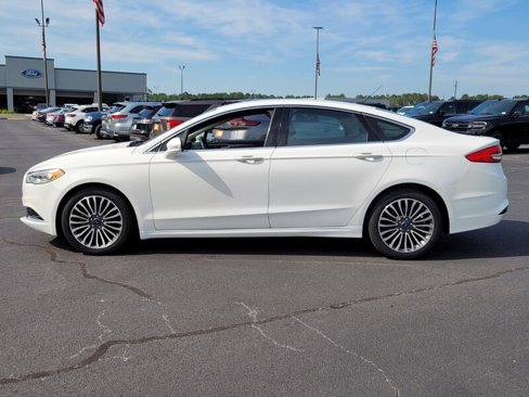 Used 2018 Ford Fusion SE w/ Fusion SE Technology Package image 4