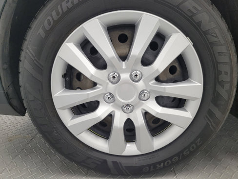 Used 2019 Nissan Kicks S image 31