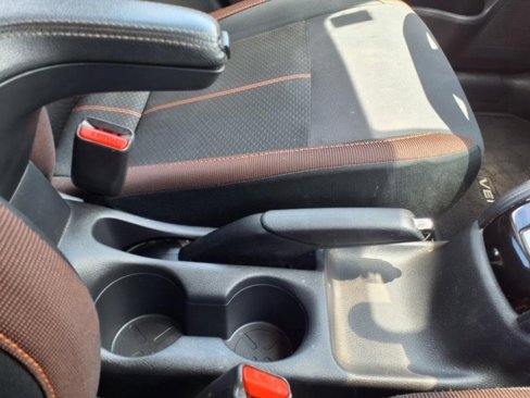 Used 2021 Nissan Versa SR image 11