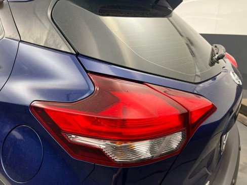 Used 2020 Nissan Kicks SR image 18