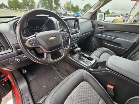 Used 2015 Chevrolet Colorado Z71 image 14