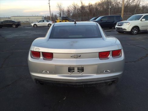 Used 2010 Chevrolet Camaro LT image 4