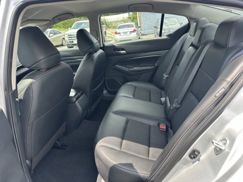 Used 2022 Nissan Altima 2.5 SR image 19