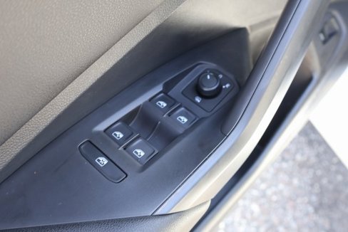 Used 2019 Volkswagen Jetta S w/ Driver Assistance Package image 11