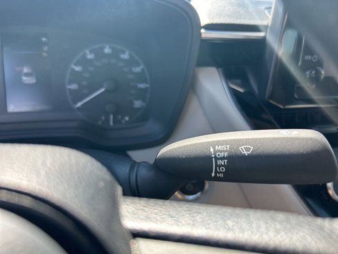 Used 2025 Toyota Corolla LE image 22
