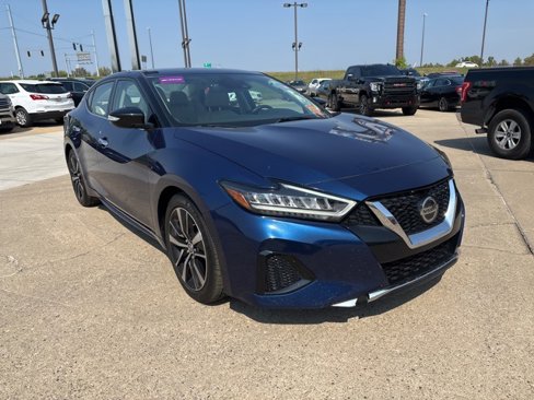 Used 2022 Nissan Maxima SV w/ Floor Mat Group image 2