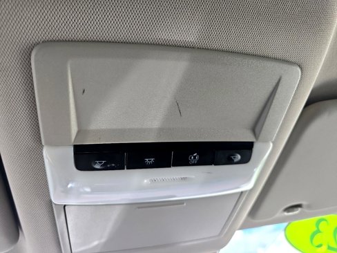 Used 2023 Nissan Rogue S image 31